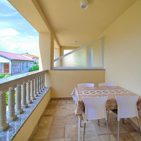 Apartmani Dal Malinska Exterior foto